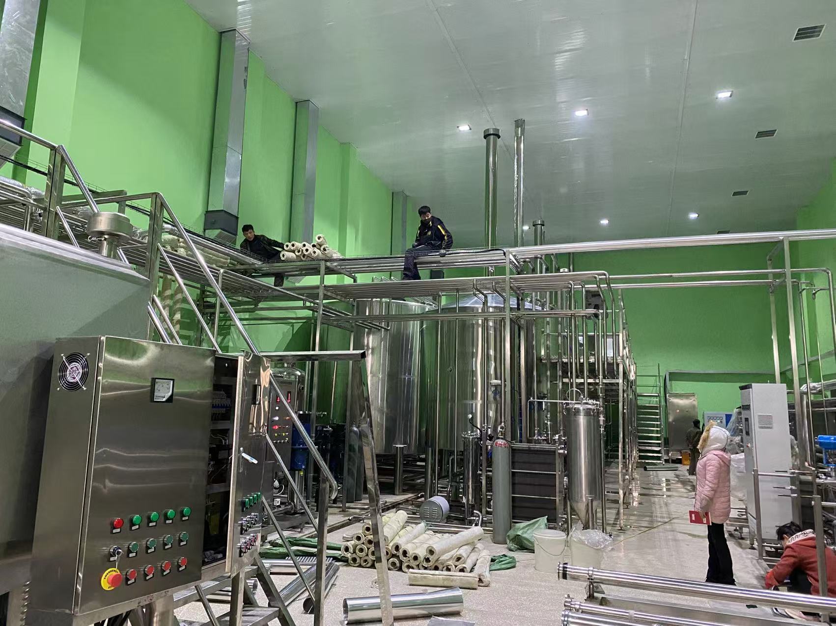 龙湾精酿啤酒设备厂—精酿啤酒设备制造:传承工艺与创新科技的交融