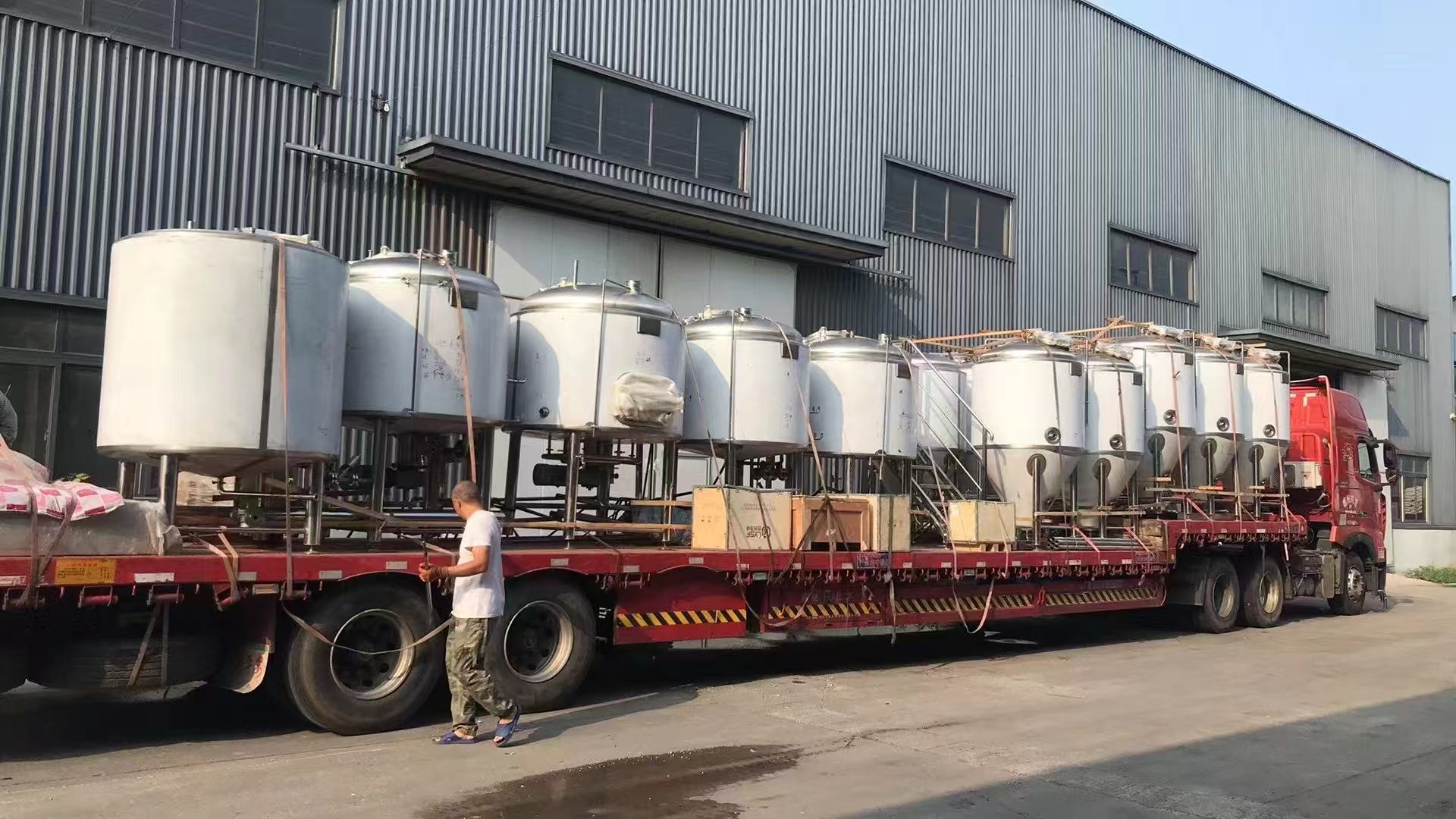 龙湾精酿啤酒设备厂—中小型精酿啤酒厂提供服务